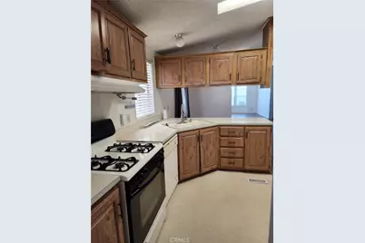 530 W Devonshire Avenue #23, Hemet, CA 92543 - Photo 5