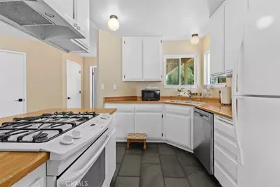 985 N Main, Fallbrook, CA 92028 - Photo 15
