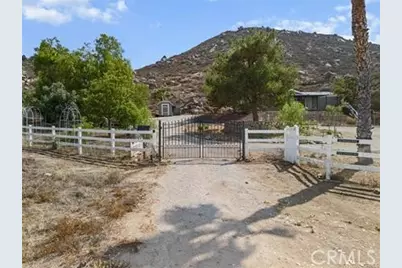 30876 Epiplaneia, Winchester, CA 92596 - Photo 3
