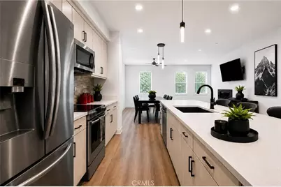 105 Galaxie, Covina, CA 91723 - Photo 7
