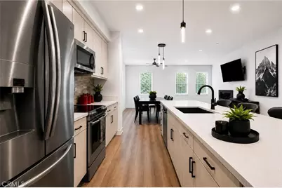 105 Galaxie, Covina, CA 91723 - Photo 7