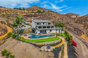 30800 Sorrel Ln, Canyon Lake, CA 92587 - Photo 17