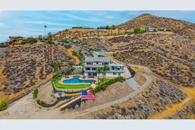 30800 Sorrel Lane, Canyon Lake, CA 92587 - Photo 15