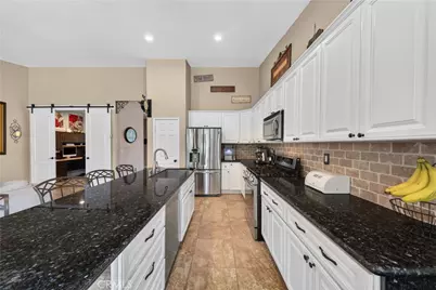 41196 Coolidge Circle, Murrieta, CA 92562 - Photo 11