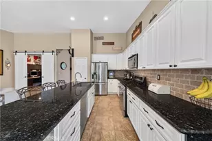 41196 Coolidge Cir, Murrieta, CA 92562 - Photo 11