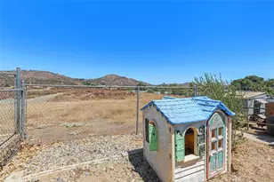 24414 Wagon Wheel, Wildomar, CA 92595 - Photo 17