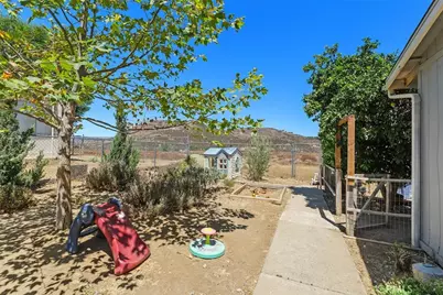 24414 Wagon Wheel, Wildomar, CA 92595 - Photo 11