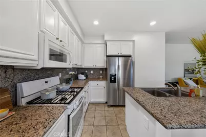 28432 Plymouth Way, Temecula, CA 92591 - Photo 13