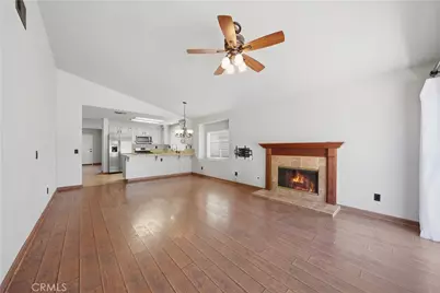 31920 Calle Vimianzo, Temecula, CA 92592 - Photo 11
