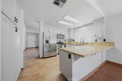 31920 Calle Vimianzo, Temecula, CA 92592 - Photo 3