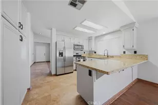 31920 Calle Vimianzo, Temecula, CA 92592 - Photo 3
