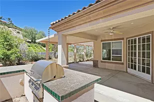2360 Wailea Beach Dr, Banning, CA 92220 - Photo 15