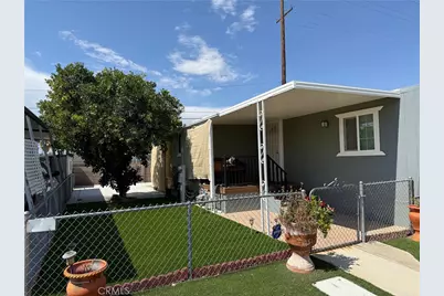 260 N Lyon #38, Hemet, CA 92543 - Photo 1