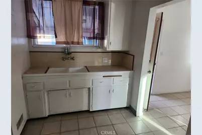 15716 Larch Avenue, Lawndale, CA 90260 - Photo 3