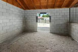35820 Pauba Rd, Temecula, CA 92592 - Photo 25
