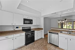 29424 Via La Plaza, Murrieta, CA 92563 - Photo 7