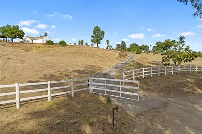 40752 Los Amantes Road, Temecula, CA 92592 - Photo 63