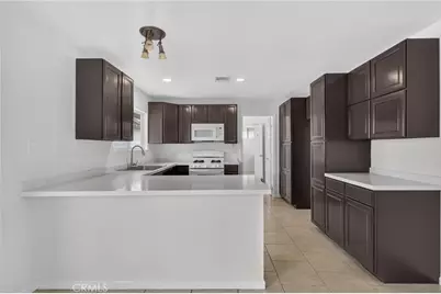 34915 Orange, Wildomar, CA 92595 - Photo 5
