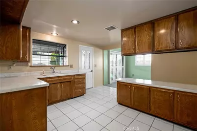 11852 Holly Street, Grand Terrace, CA 92313 - Photo 15