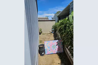 10001 W Frontage Road #211, South Gate, CA 90280 - Photo 25