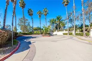 510 Camino De La Reina, San Diego, CA 92108 - Photo 3