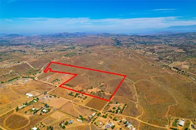 39282 San Ignacio Road, Hemet, CA 92544 - Photo 3