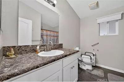 1007 Norwich Way, Corona, CA 92882 - Photo 17