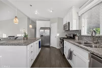 1007 Norwich Way, Corona, CA 92882 - Photo 7