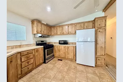 24600 Mountain Avenue #92, Hemet, CA 92544 - Photo 9