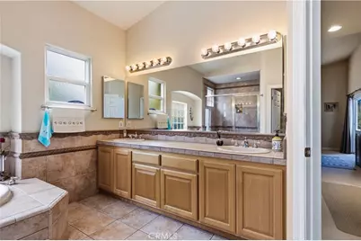 22049 Loch Lomond, Canyon Lake, CA 92587 - Photo 29
