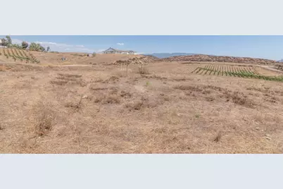 37911 Arosa Street, Winchester, CA 92596 - Photo 13
