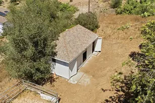 1094 Hillcrest View Ln, Fallbrook, CA 92028 - Photo 55