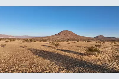 4 Stoddard Wells Road, Apple Valley, CA 92307 - Photo 21