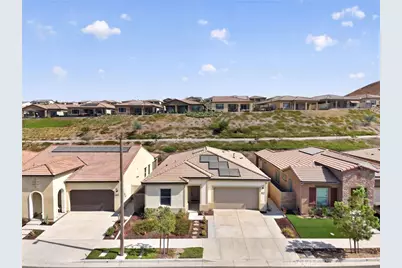11890 Sagecrest Court, Corona, CA 92883 - Photo 49
