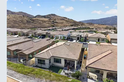 11890 Sagecrest Court, Corona, CA 92883 - Photo 45