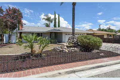 372 Village, Hemet, CA 92544 - Photo 3