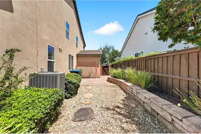 30647 Lily Pond, Murrieta, CA 92563 - Photo 47