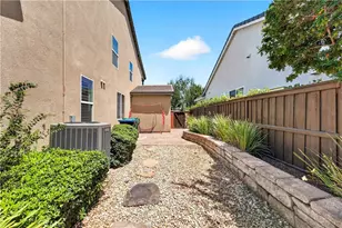 30647 Lily Pond, Murrieta, CA 92563 - Photo 47