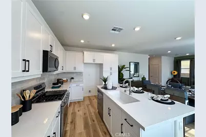 34311 Chelsie Ln, Yucaipa, CA 92399 - Photo 7