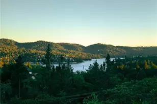 1239 Yosemite, Lake Arrowhead, CA 92352 - Photo 33