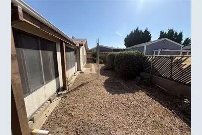 43760 Olive, Hemet, CA 92544 - Photo 17