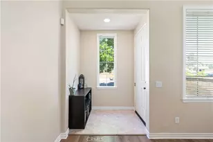 36046 Kiel Ct, Winchester, CA 92596 - Photo 7
