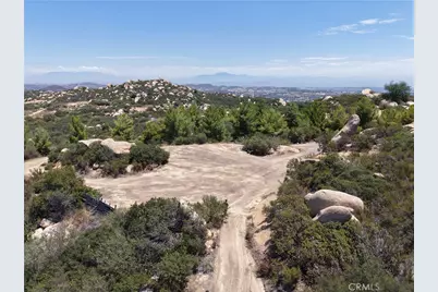 1 Calle Paramo, Murrieta, CA 92562 - Photo 35