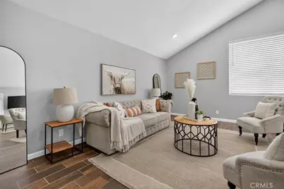 39747 Old Carriage, Murrieta, CA 92563 - Photo 11
