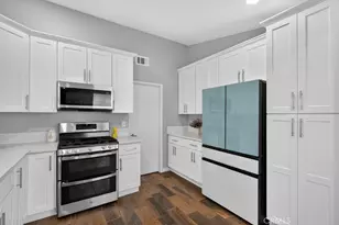 39747 Old Carriage, Murrieta, CA 92563 - Photo 3