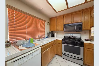 41751 Gilwood Court, Temecula, CA 92591 - Photo 9