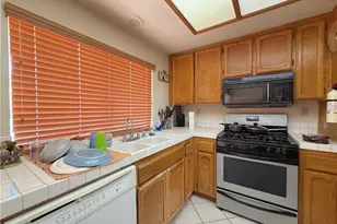 41751 Gilwood Ct, Temecula, CA 92591 - Photo 9