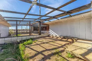 1998 Cambria Ave, Landers, CA 92285 - Photo 39