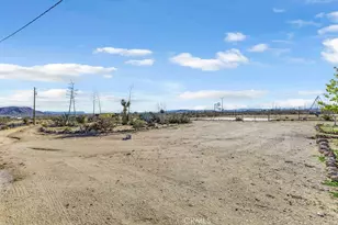 1998 Cambria Ave, Landers, CA 92285 - Photo 3