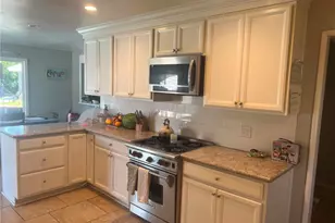 1016 Roldan, Simi Valley, CA 93065 - Photo 13